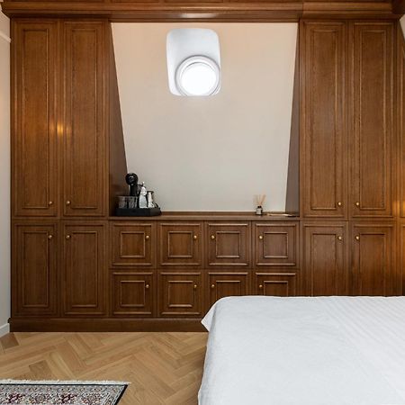 Templum Clava Hotell Bucureşti Eksteriør bilde